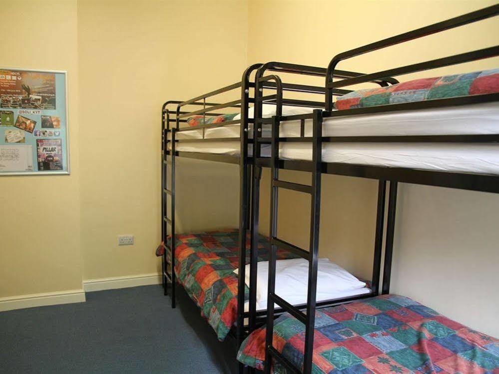 Alton Castle Centre Hostel Exterior foto