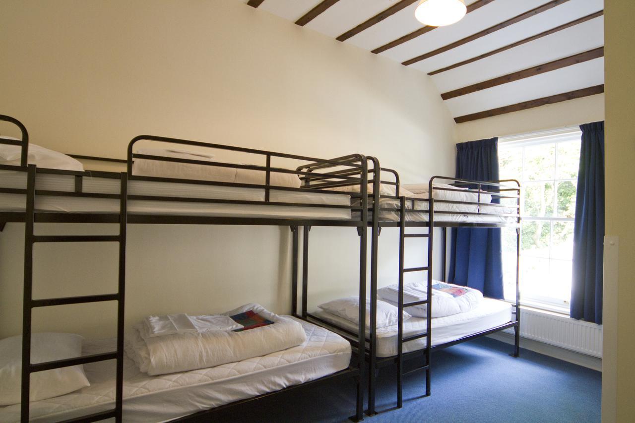 Alton Castle Centre Hostel Exterior foto